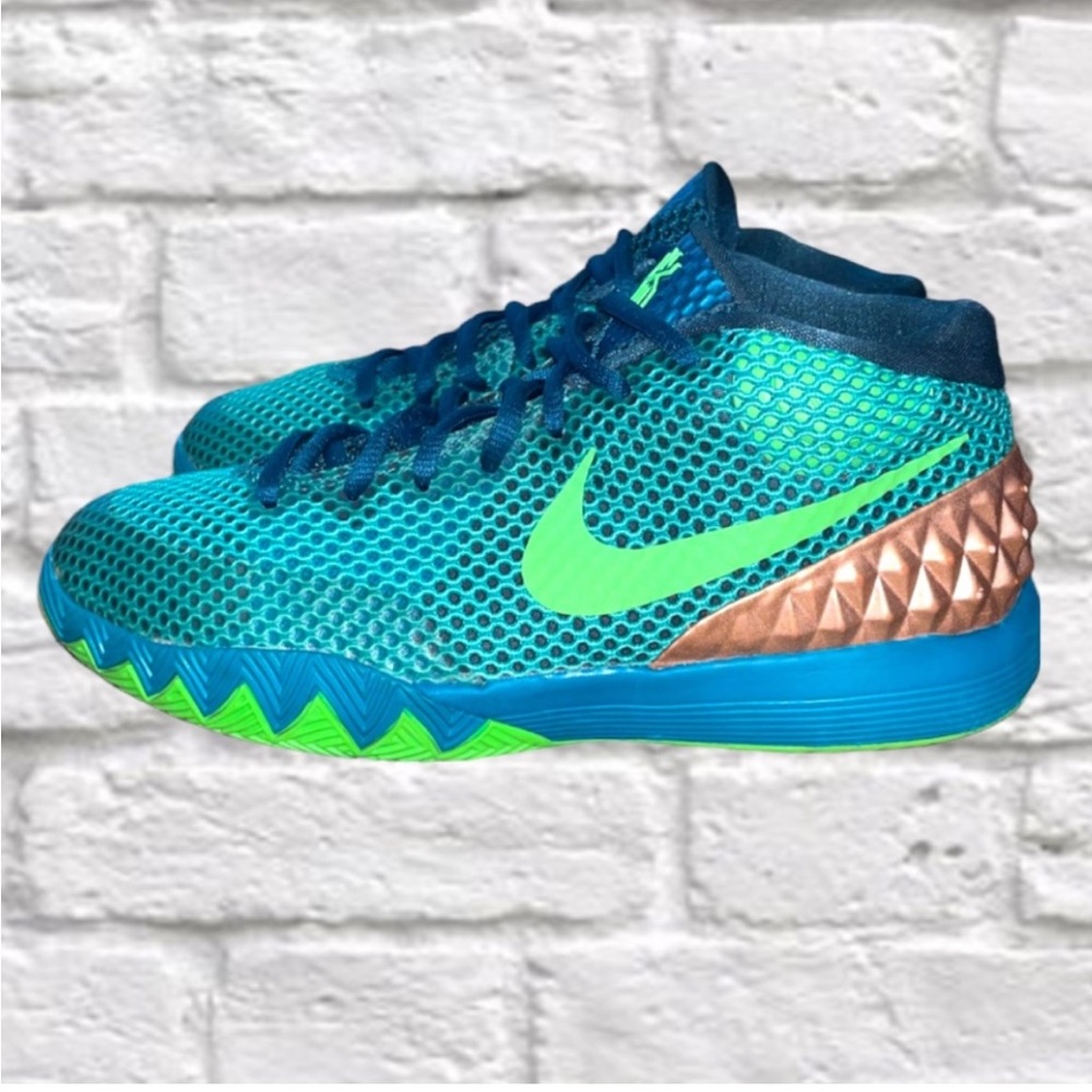 KYRIE SHOES